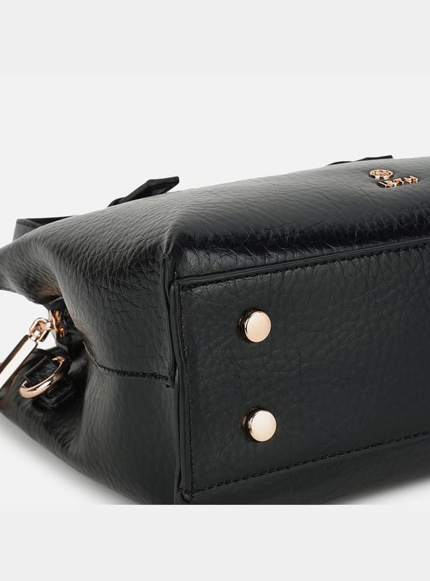 IRTH Textured Handheld Bag