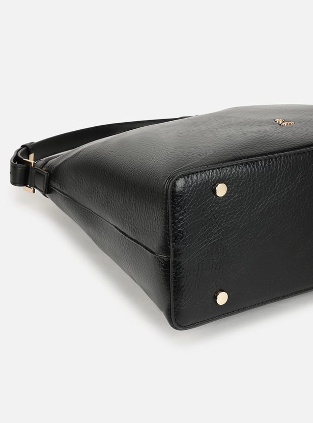 IRTH Textured Shoulder Bag