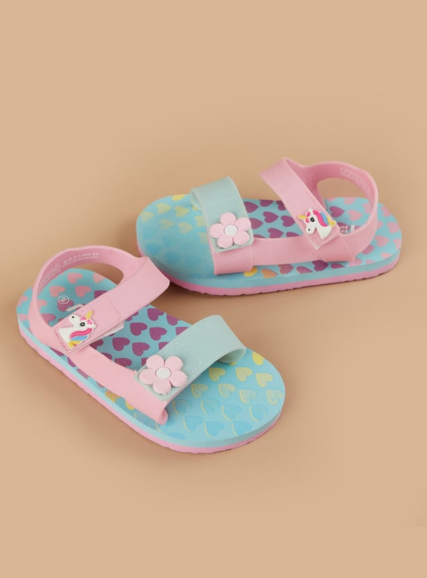 FAME FOREVER Girls Jibit Charm Sandals