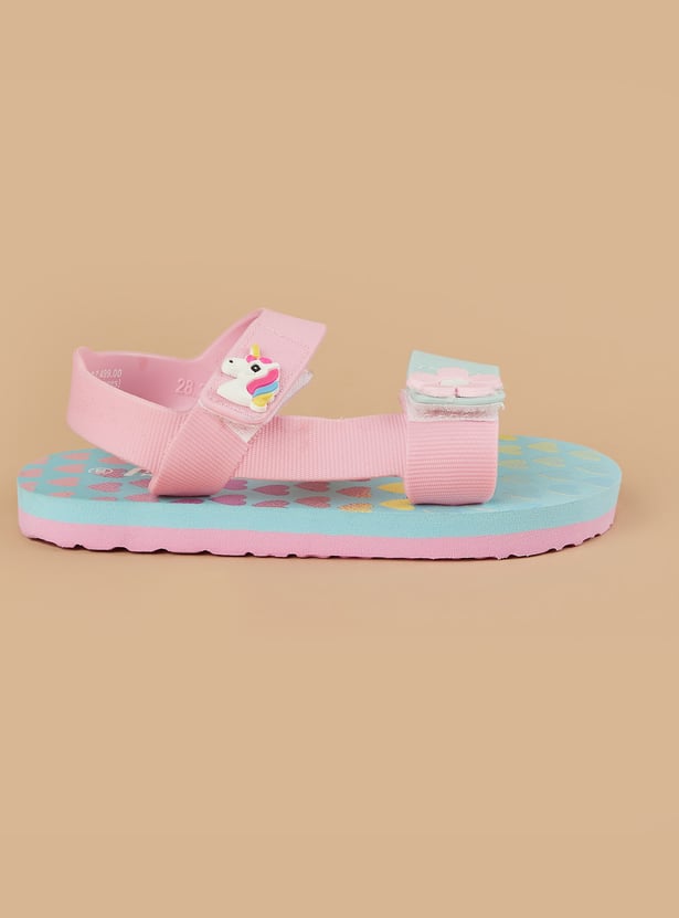 FAME FOREVER Girls Jibit Charm Sandals
