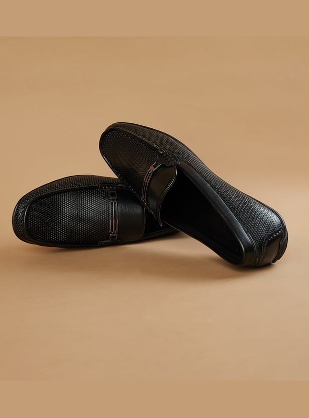 CODE Textured Loafers