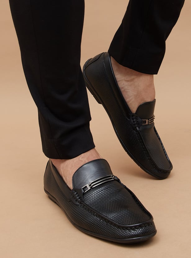 CODE Textured Loafers