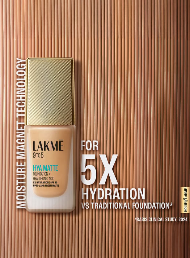 LAKME 9to5 Hya Matte Foundation + Hyaluronic Acid - Warm Caramel - 25ml