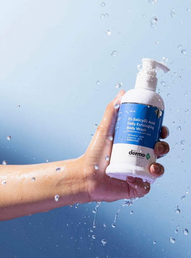 THE DERMA CO 1 Percent Salicylic Acid Daily Exfoliating Body Wash - 250ml