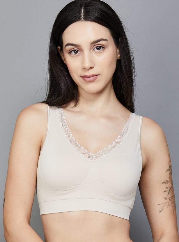 ENAMOR Solid Padded Non-Wired T-shirt Bra