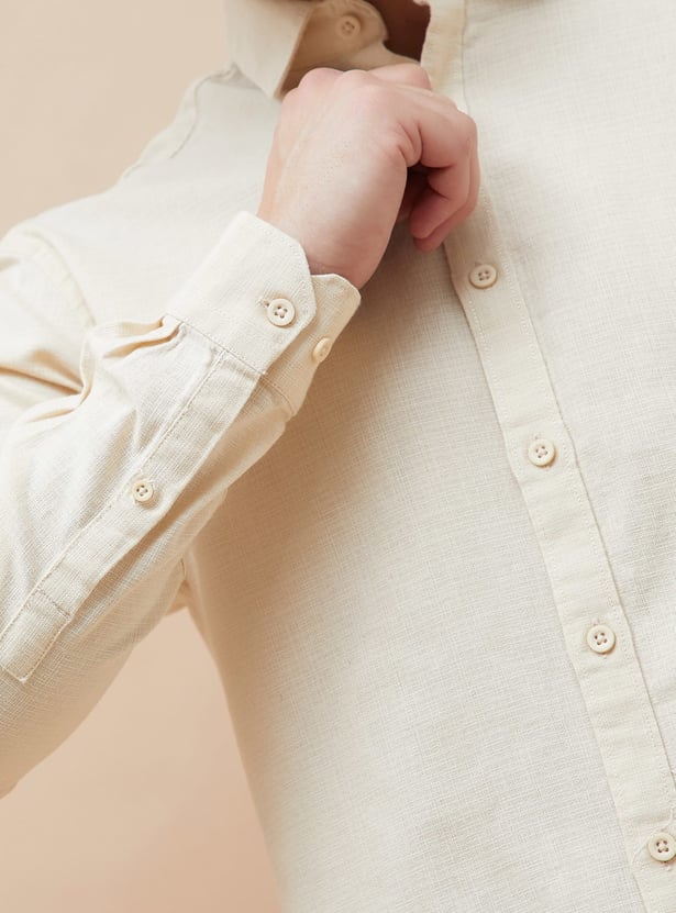 CODE UNWIND Solid Regular Fit Shirt