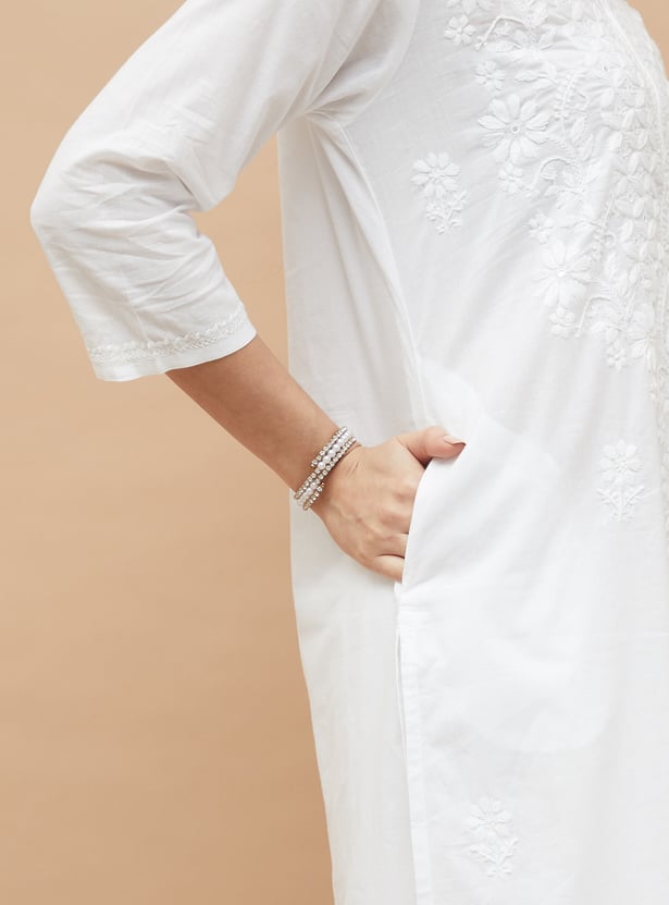MELANGE Embroidered Straight Kurta