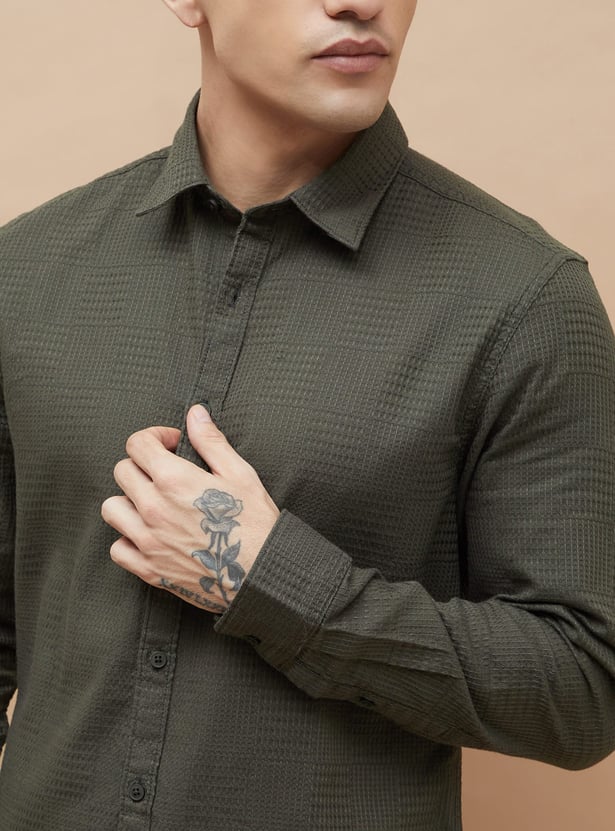 DENIMIZE Textured Regular Fit Shirt