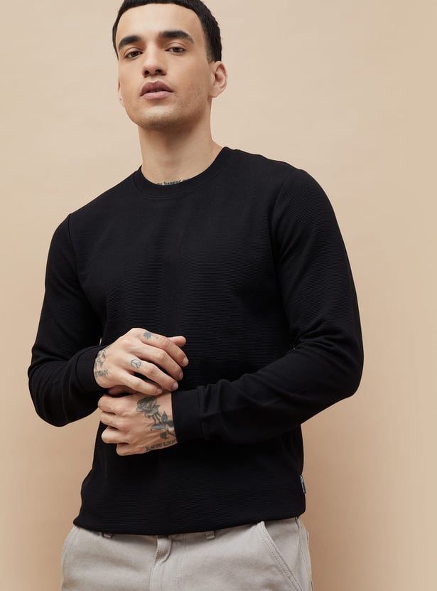FAME FOREVER Textured Regular Fit T-shirt