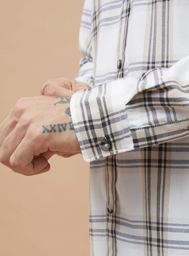 FAME FOREVER Checked Smart Fit Shirt