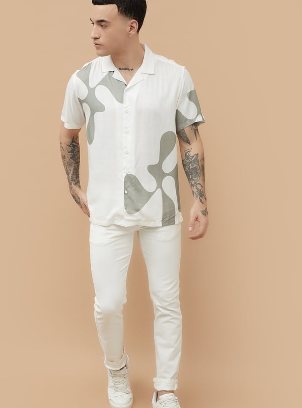 FAME FOREVER Printed Smart Fit Shirt