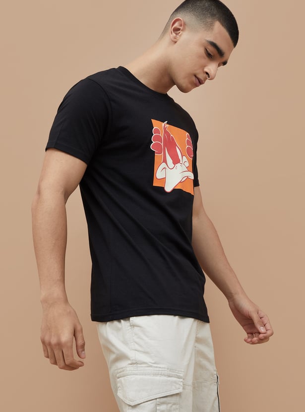 FAME FOREVER Daffy Duck Print T-shirt