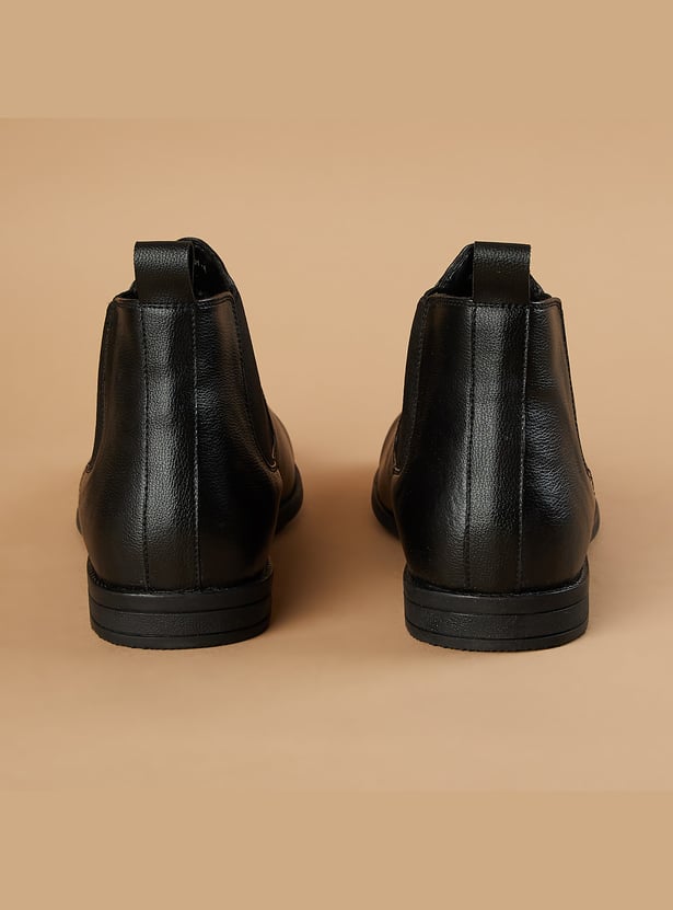 CODE Textured Chelsea Boots