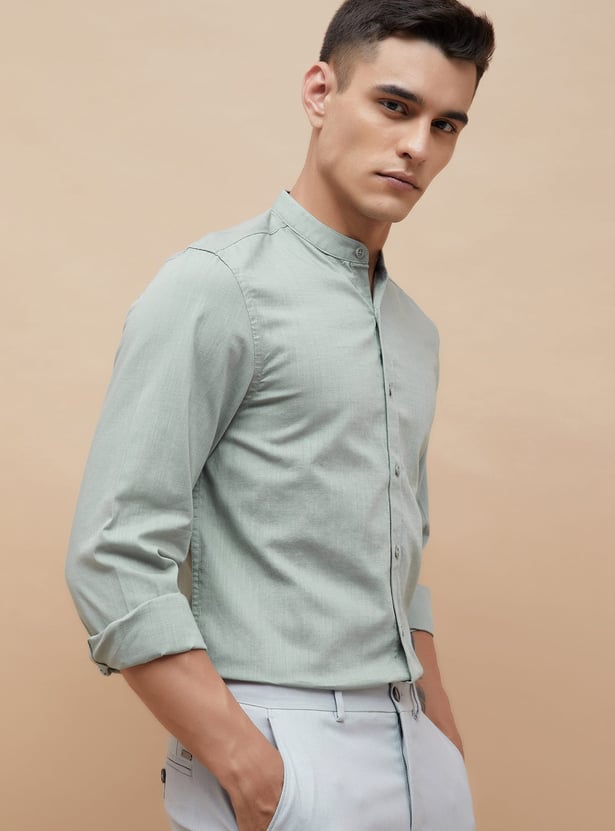 CODE UNWIND Solid Regular Fit Shirt