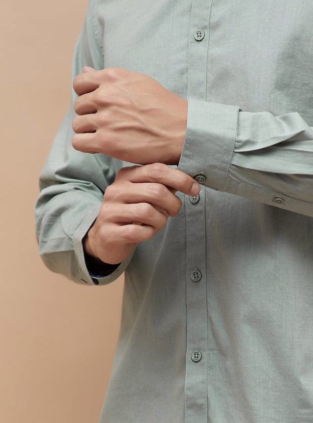 CODE UNWIND Solid Regular Fit Shirt