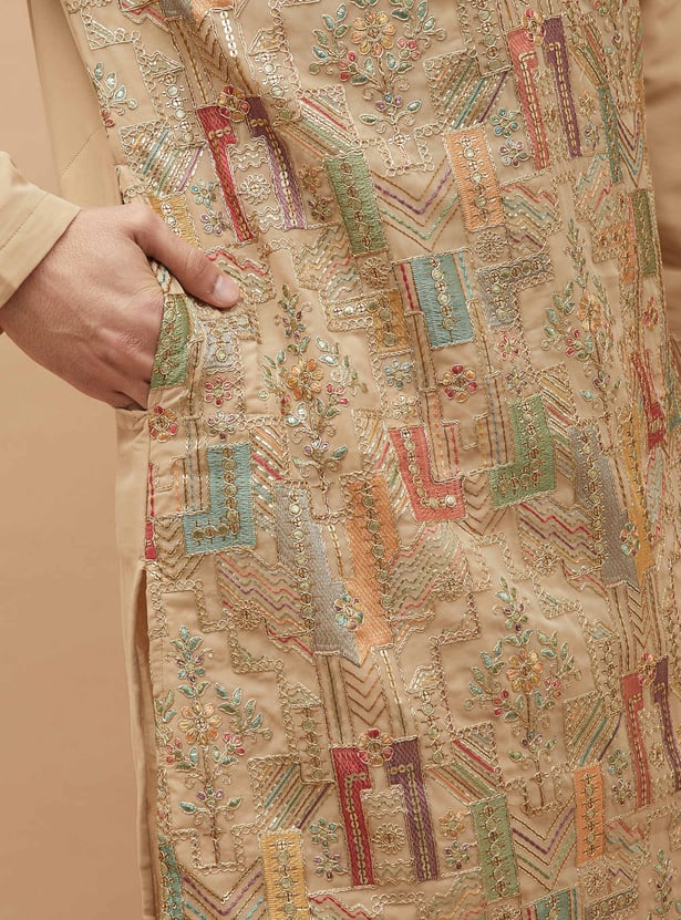 MELANGE Embroidered Straight Kurta