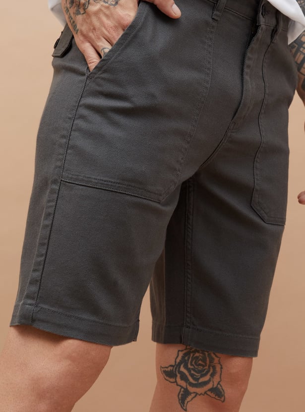 FAME FOREVER Textured Regular Fit Shorts
