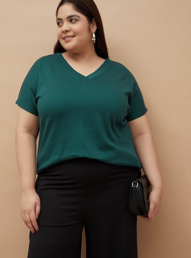 NEXUS Solid V-neck T-shirt