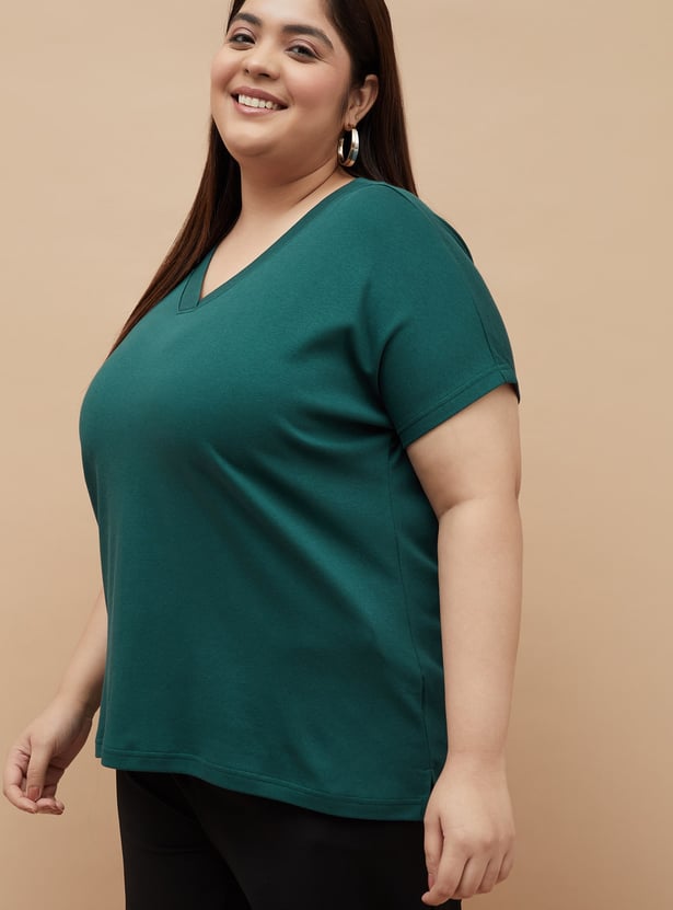 NEXUS Solid V-neck T-shirt