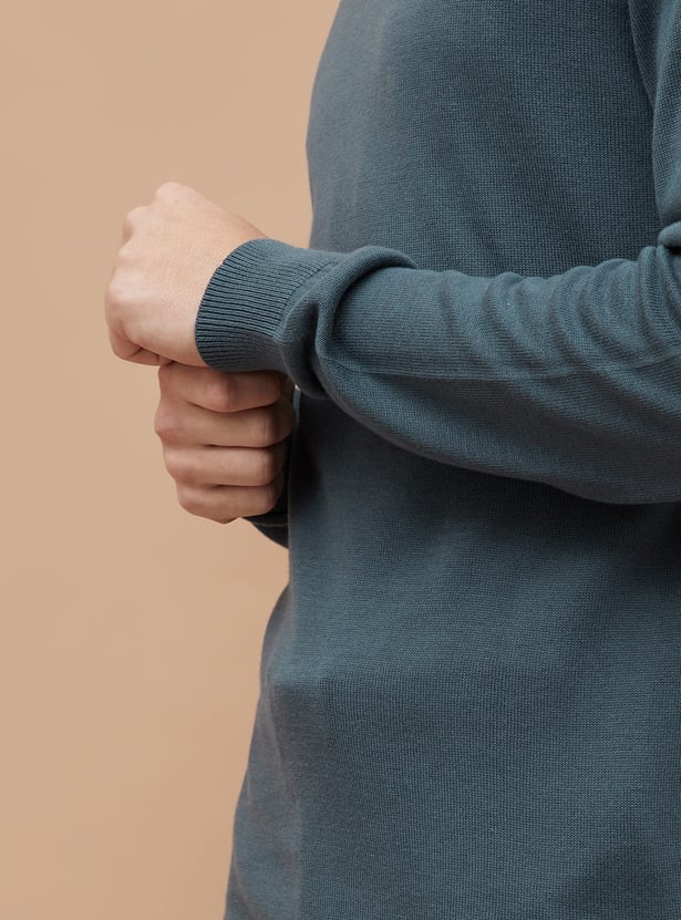 CODE Knitted Sweater