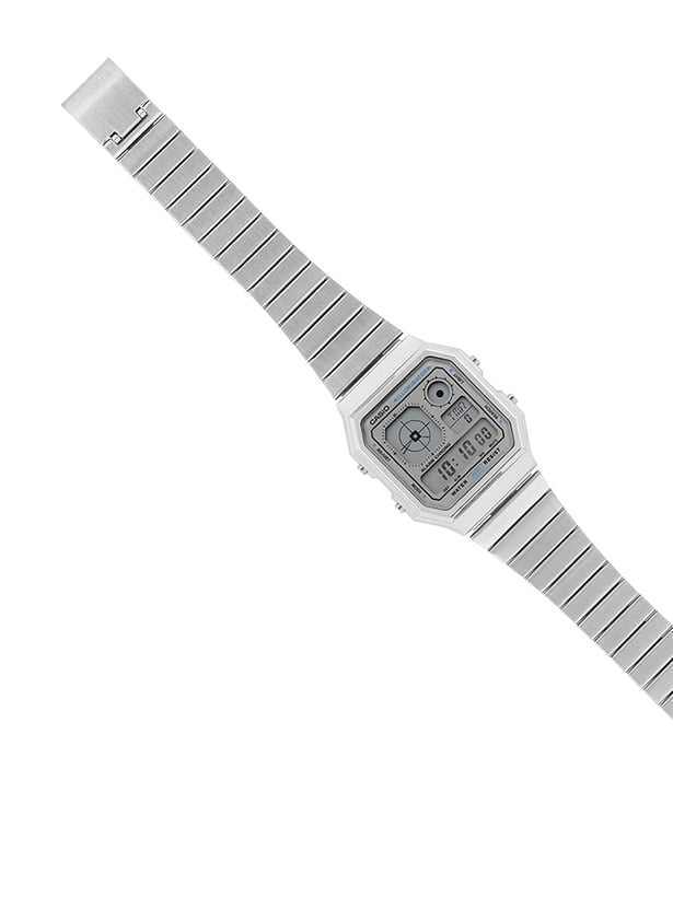 CASIO Vintage Digital Watch - D389