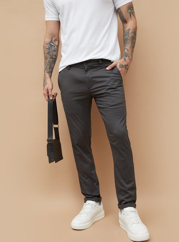 FAME FOREVER Solid Slim Tapered Trousers