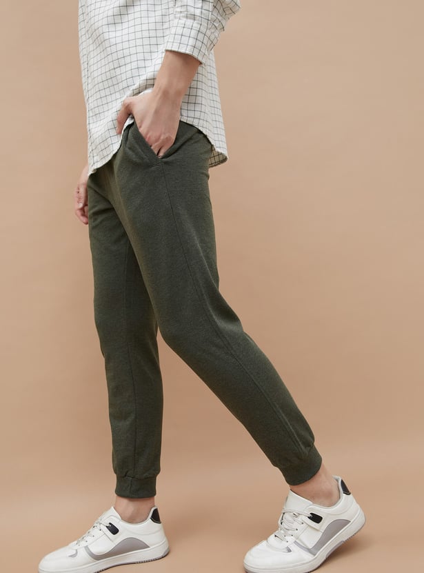 FAME FOREVER Solid Slim Fit Joggers