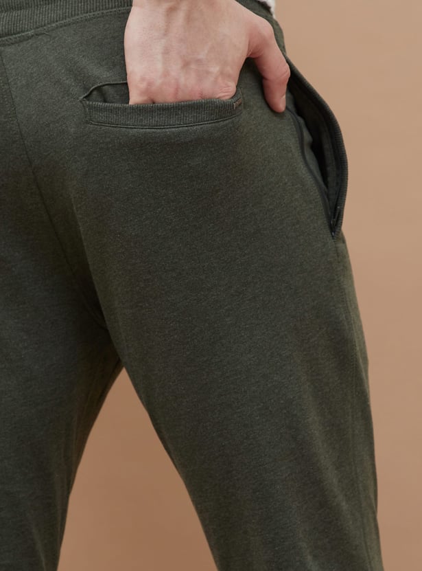 FAME FOREVER Solid Slim Fit Joggers
