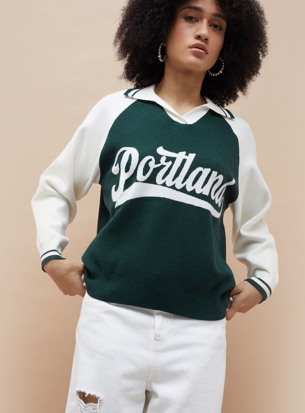 GINGER Oversized Graphic V-Neck Top