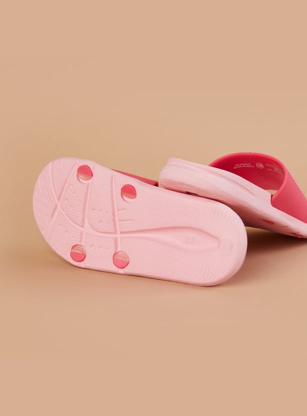 FAME FOREVER Girls Mickey Mouse Applique Detail Sliders