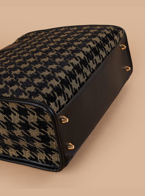 GINGER Houndstooth Patterned Handheld Bag