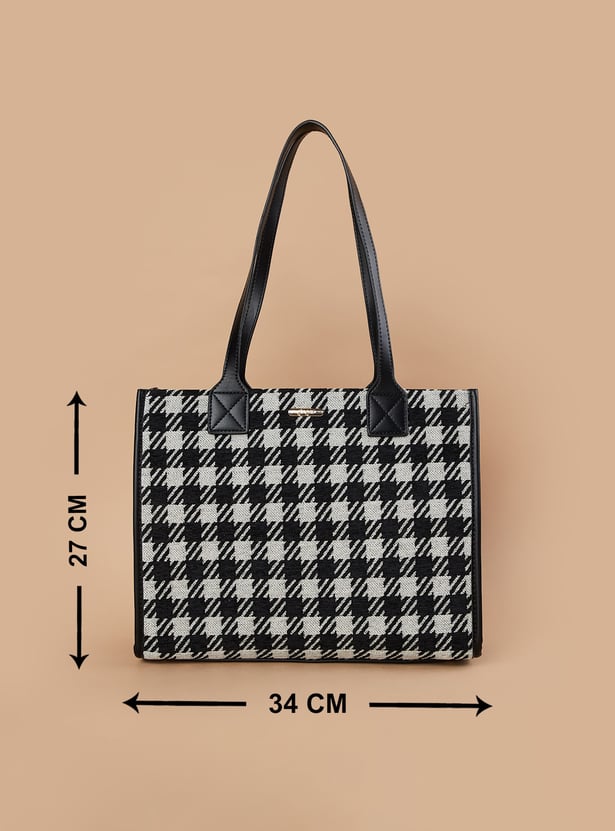GINGER Houndstooth Patterned Handheld Bag