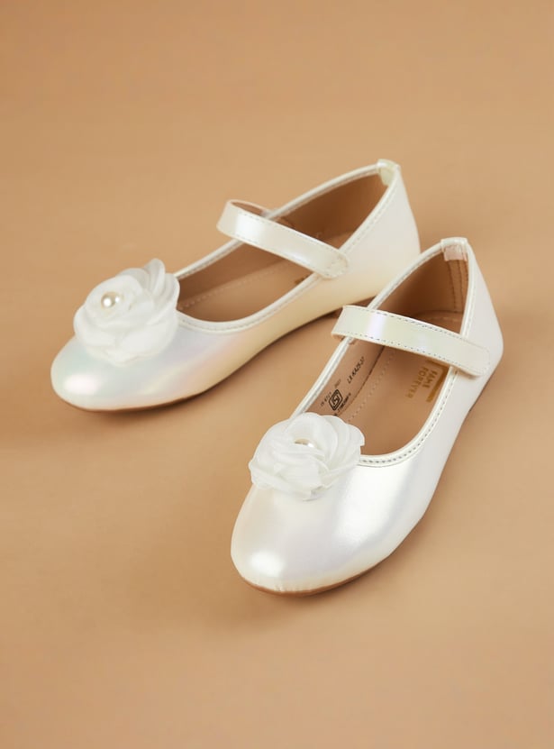 FAME FOREVER Girls Flower-Detail Ballerinas