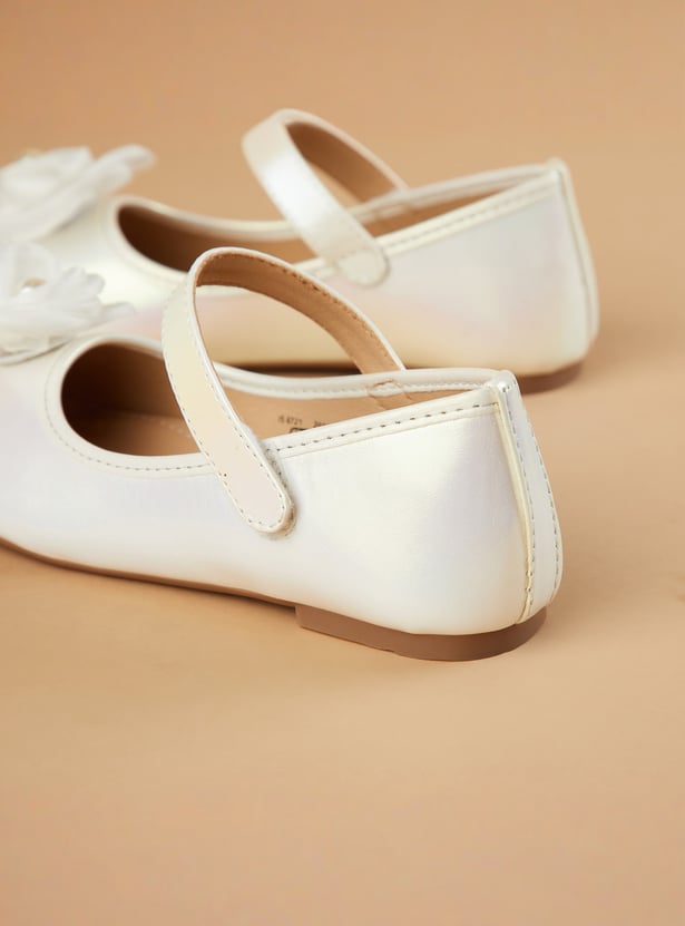 FAME FOREVER Girls Flower-Detail Ballerinas