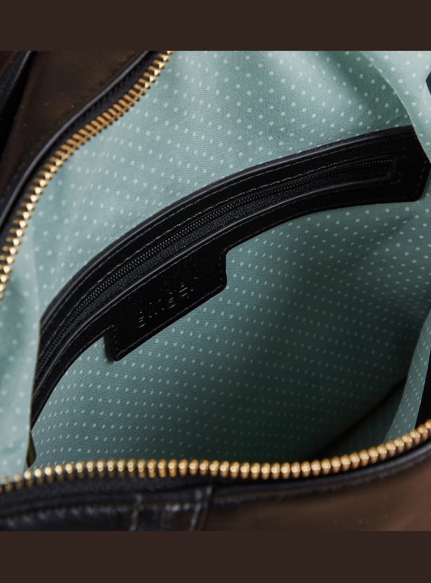 GINGER Solid Handheld Bag