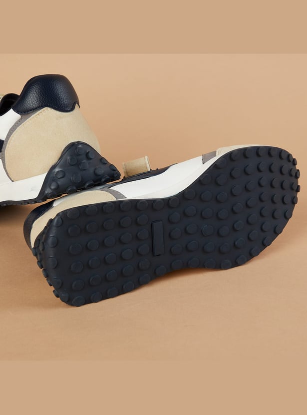 FAME FOREVER Boys Contrast Overlay Velcro Sneakers