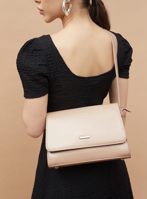 CODE Solid Sling bag