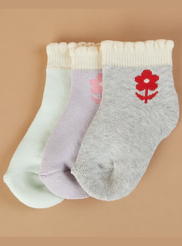 FAME FOREVER Knitted Ankle-Length Socks - Pack of 3