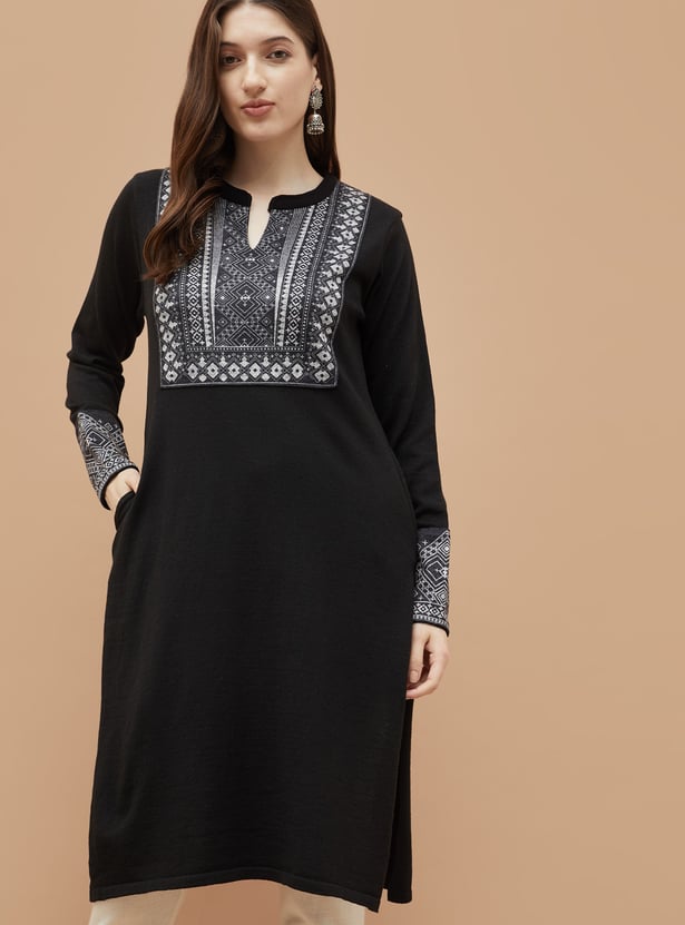 MELANGE Embroidered Straight Winter Kurta