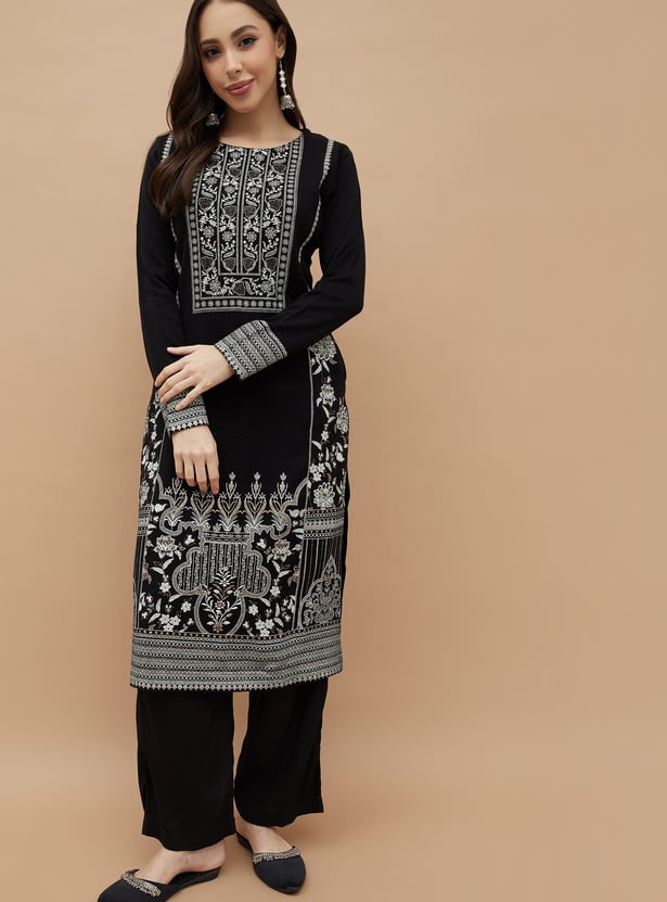 MELANGE Embroidered Straight Winter Kurta