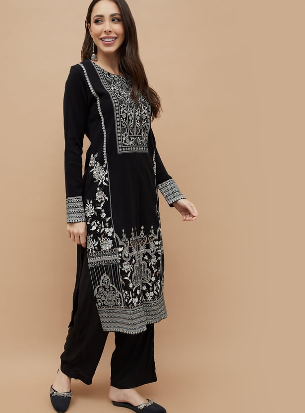 MELANGE Embroidered Straight Winter Kurta