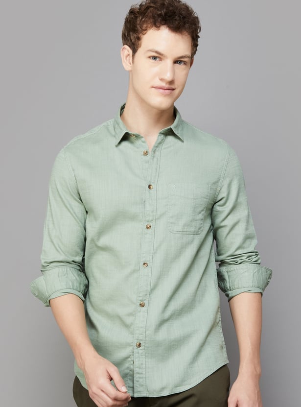INDIAN TERRAIN Textured Chiselled Shirt (Slim Fit)