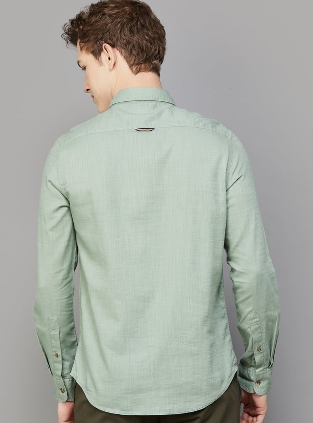 INDIAN TERRAIN Textured Chiselled Shirt (Slim Fit)