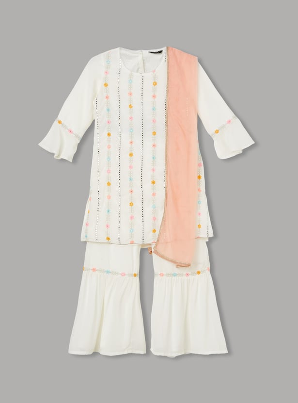 MELANGE Girls Embroidered Straight Kurta Set