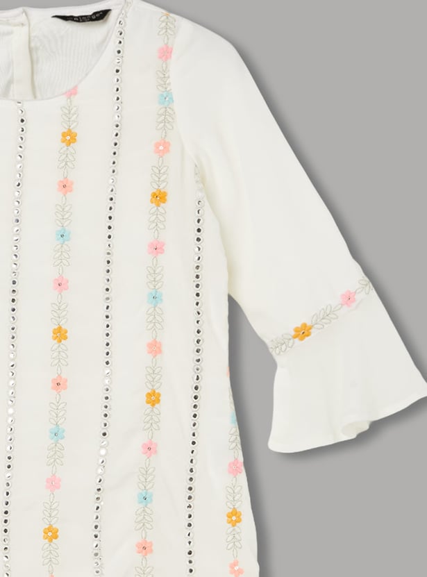 MELANGE Girls Embroidered Straight Kurta Set