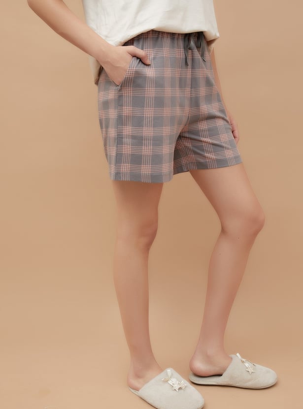 GINGER Checked Elasticated Shorts