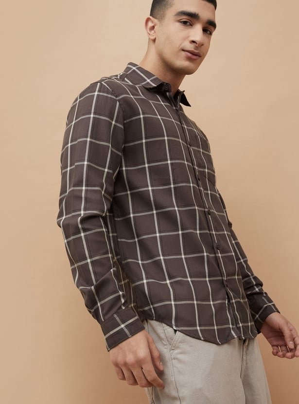 FAME FOREVER Checked Regular Fit Shirt
