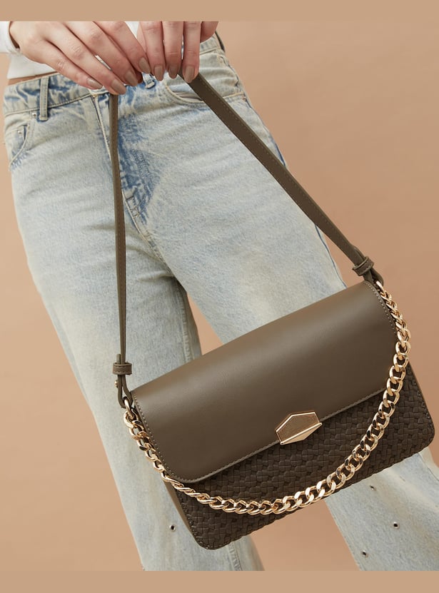 GINGER Textured Sling Bag