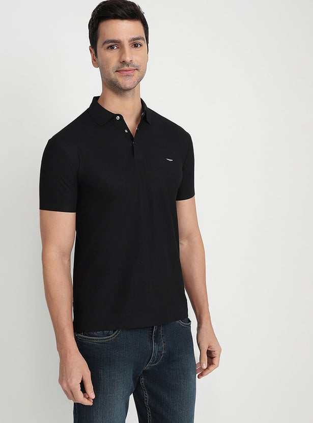 PARK AVENUE Solid Slim Fit Polo T-shirt