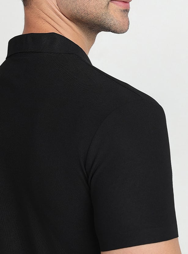 PARK AVENUE Solid Slim Fit Polo T-shirt